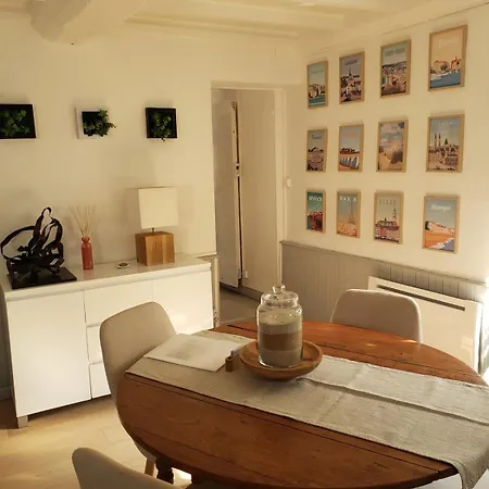 Maison De Charme Avec Terrasse Ver-sur-Mer